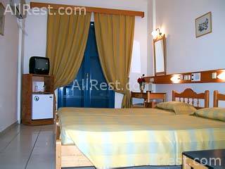 Roussos Beach Hotel 3